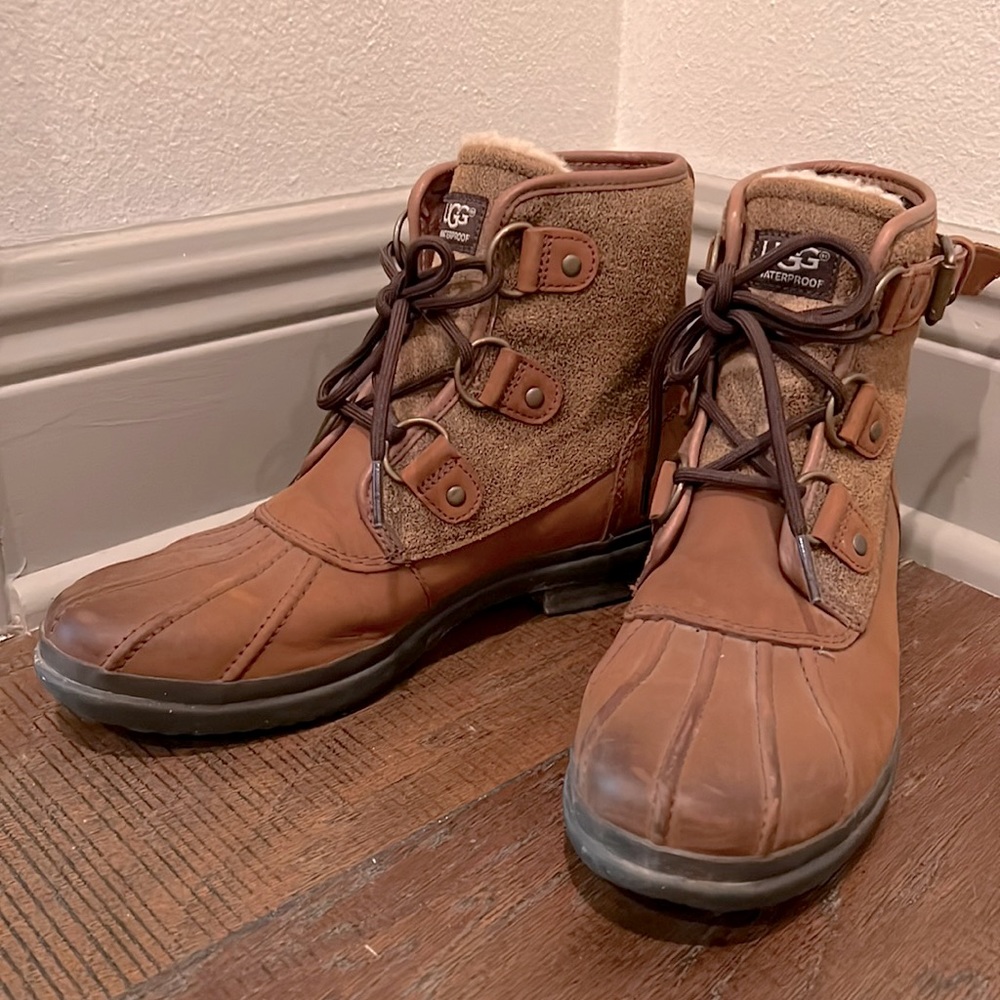 UGG Cecile boot